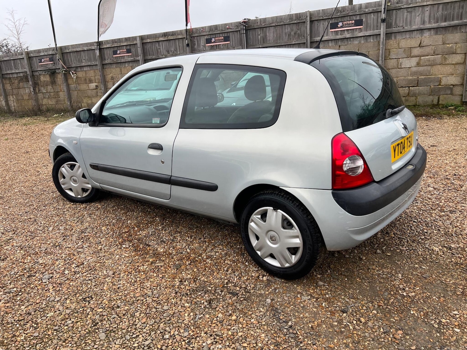 Used Renault Clio 2004 for sale - 77696181: Photo 16