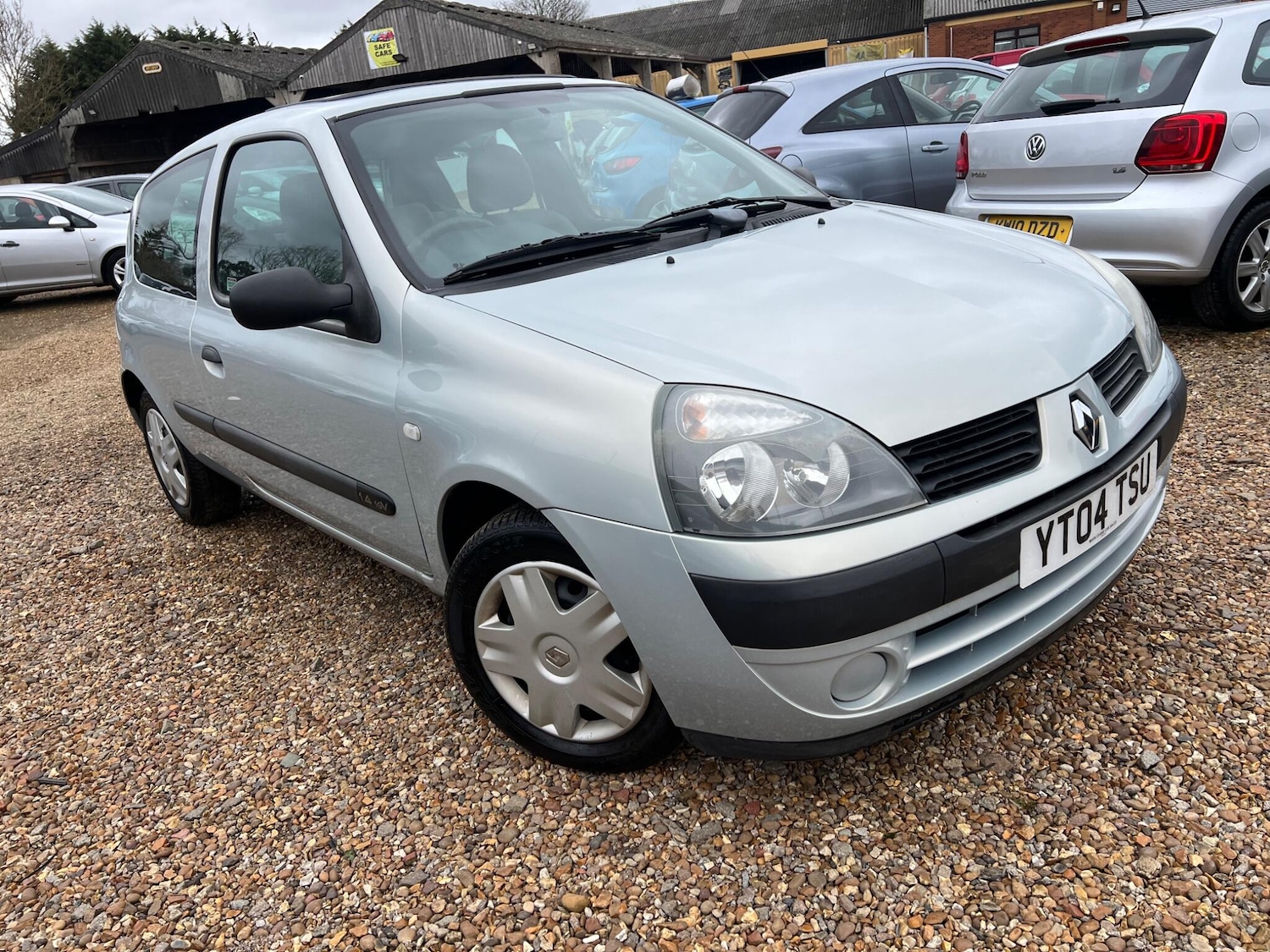 Used Renault Clio 2004 for sale - 77696181: Photo 19