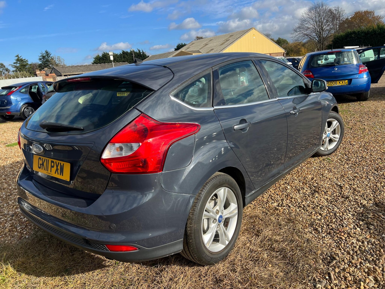 Used Ford Focus 2011 for sale - 76473096: Photo 2