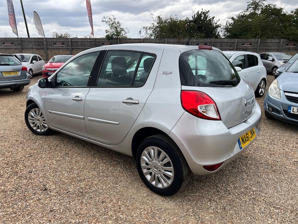 Used Renault Clio 2011 for sale - 75377557: Photo 13