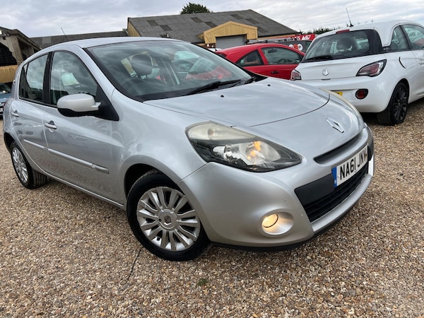 Used Renault Clio 2011 for sale - 75377557: Photo 16