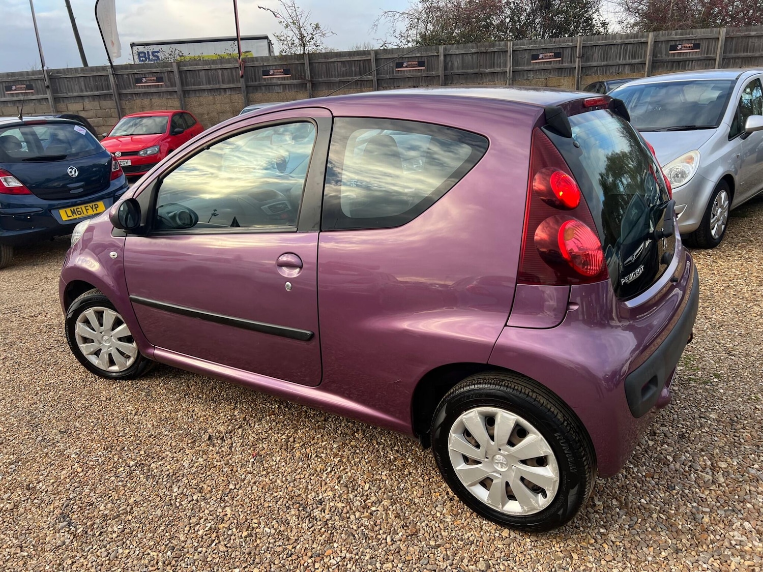 Used Peugeot 107 2013 for sale - 76688745: Photo 13