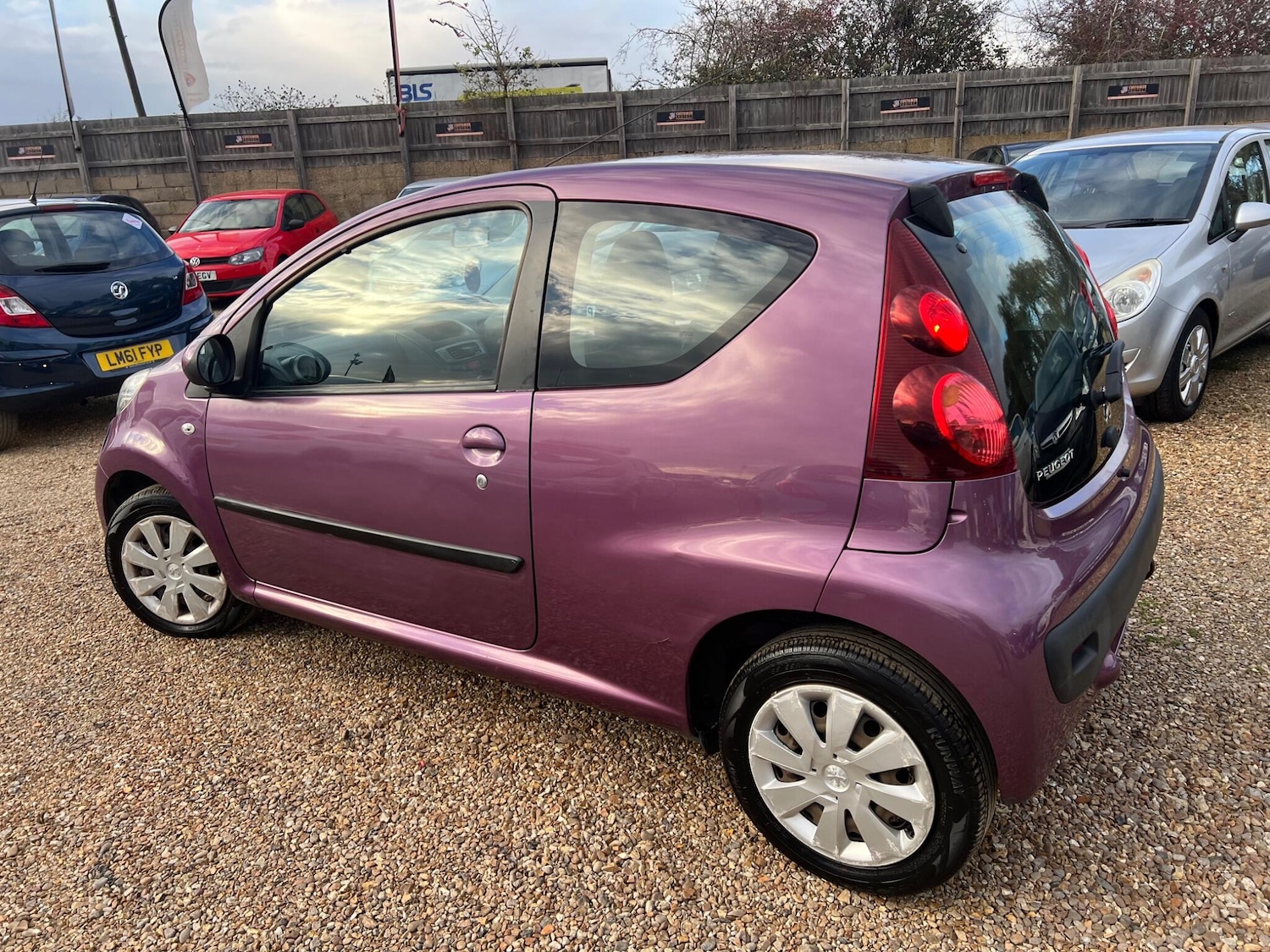 Used Peugeot 107 2013 for sale - 76688745: Photo 14
