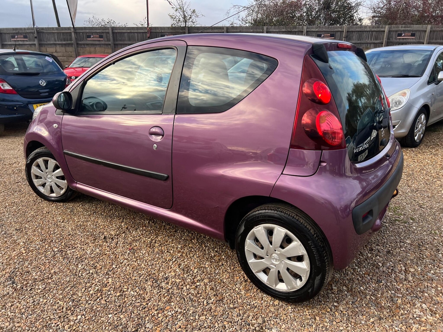 Used Peugeot 107 2013 for sale - 76688745: Photo 15