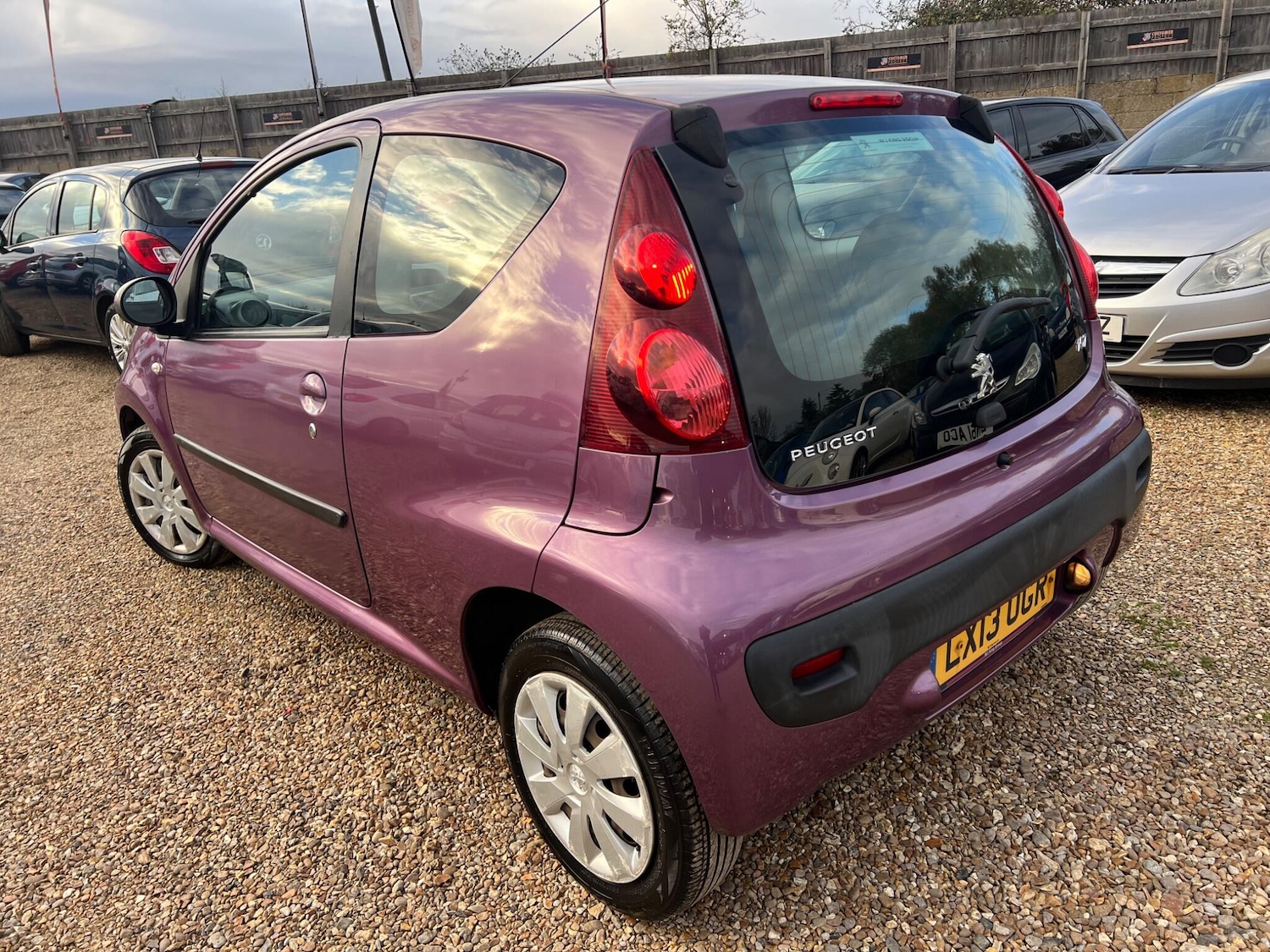 Used Peugeot 107 2013 for sale - 76688745: Photo 5