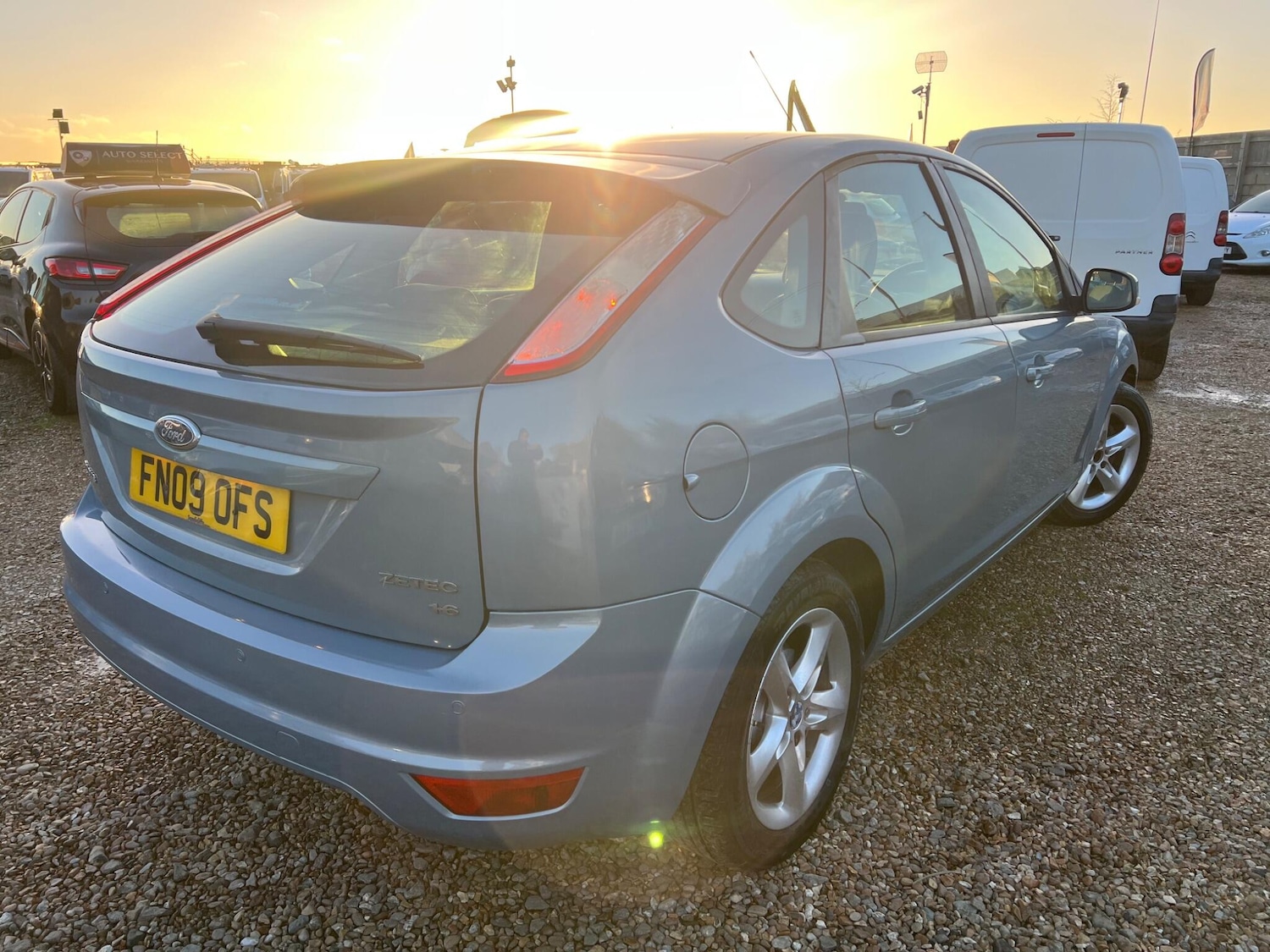 Used Ford Focus 2009 for sale - 77101637: Photo 15