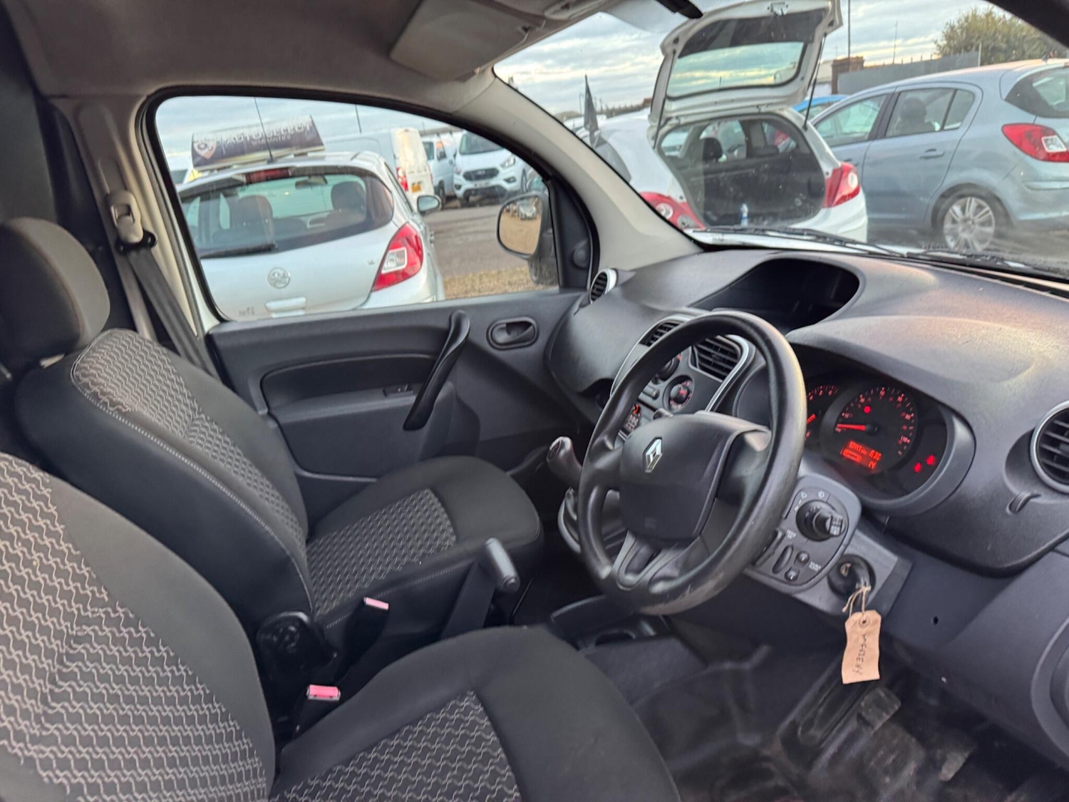 Used Renault Kangoo 2013 for sale - 76388871: Photo 20