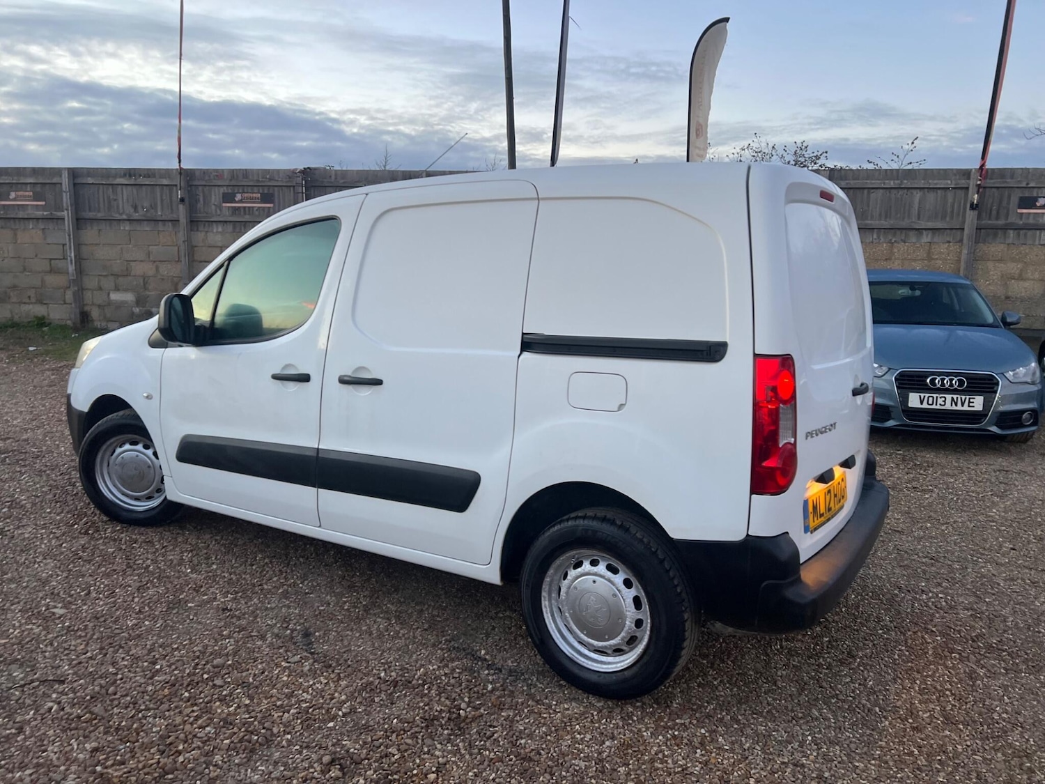 Used Peugeot Partner 2012 for sale - 77162886: Photo 11