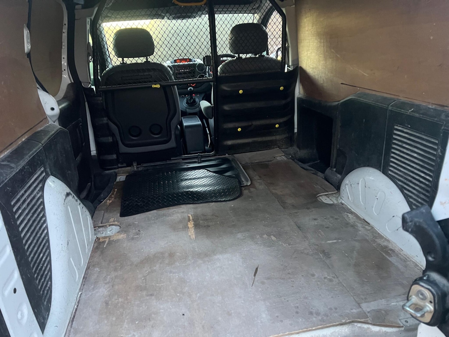 Used Peugeot Partner 2012 for sale - 77162886: Photo 18