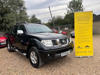 Used Nissan Navara 2009 for sale - 76152532: Photo