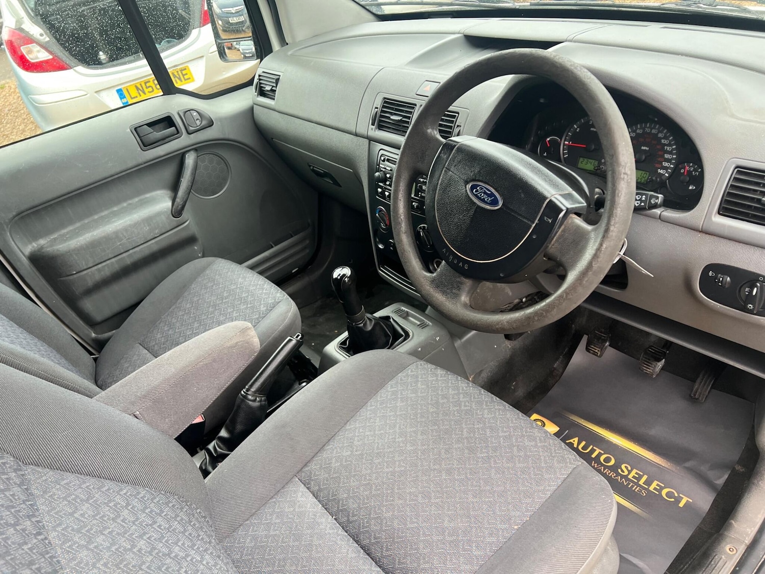 Used Ford Transit Connect 2004 for sale - 76671174: Photo 21