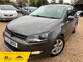 Used Volkswagen Polo 2011 for sale - 79574887: Photo