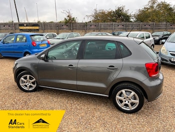 Used Volkswagen Polo 2011 for sale - 79574887: Photo