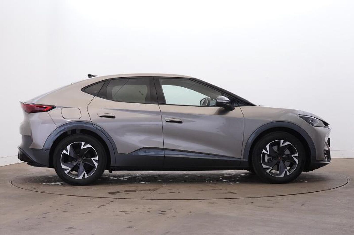 Used Cupra Tavascan 2025 for sale - 76680213: Photo 4