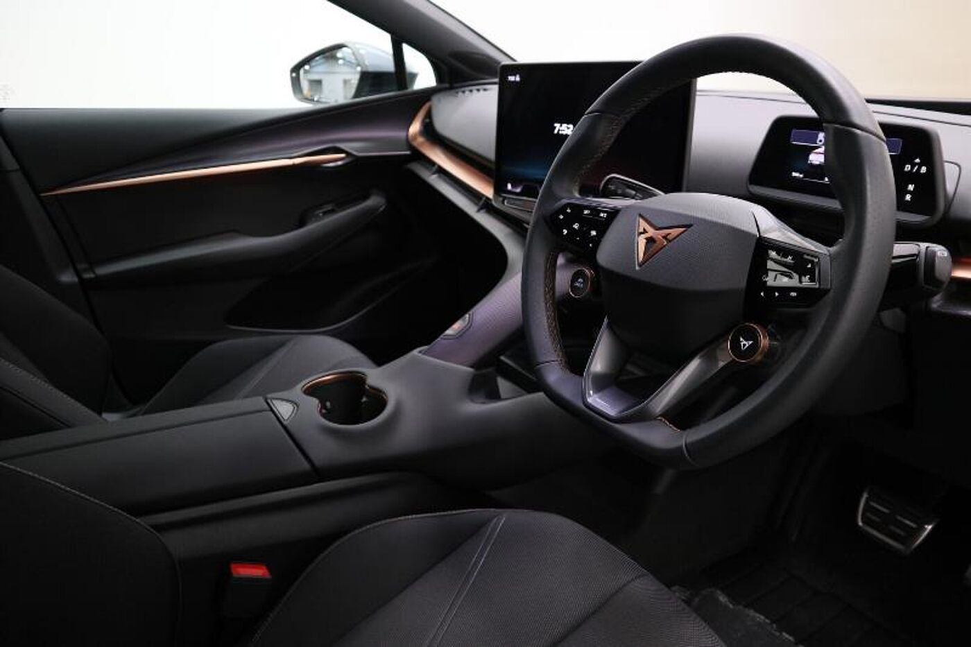 Used Cupra Tavascan 2025 for sale - 76680213: Photo 6