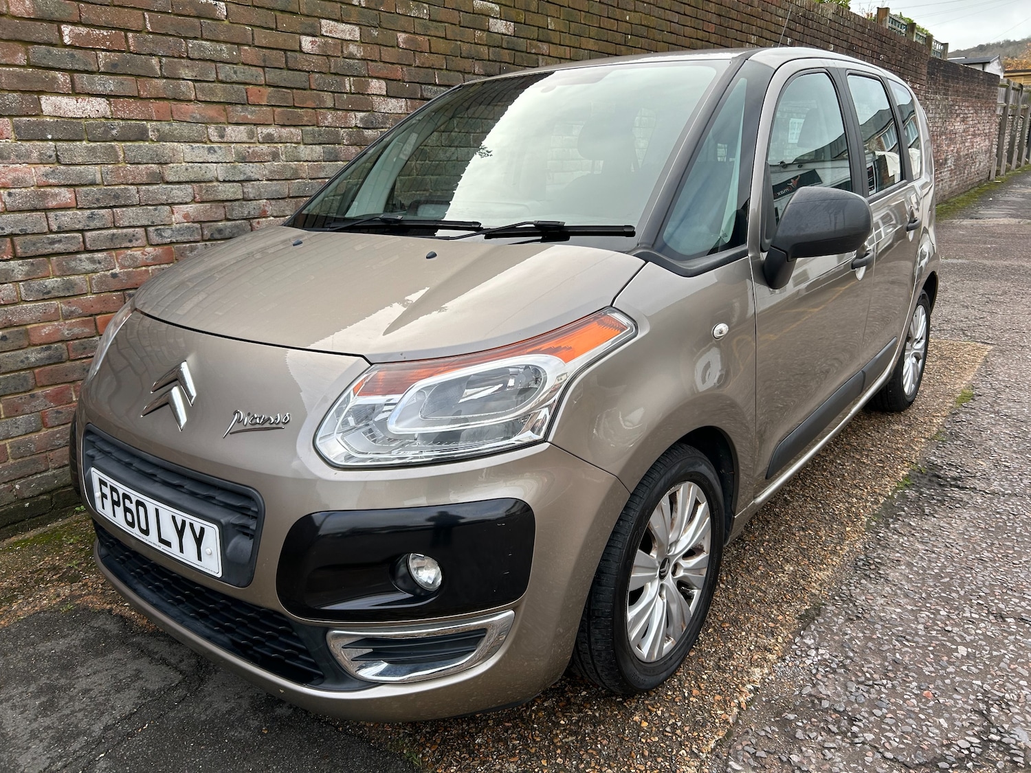 Used Citroen C3 Picasso 2011 for sale - 76545979: Photo 1