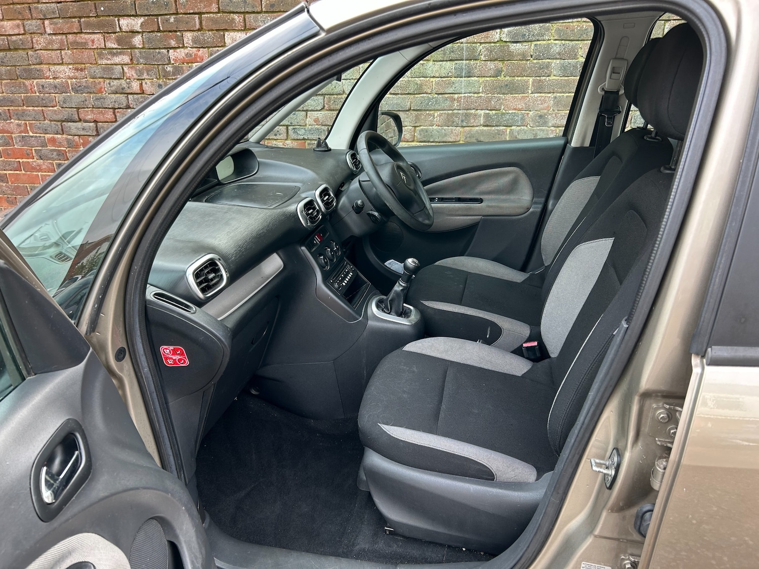 Used Citroen C3 Picasso 2011 for sale - 76545979: Photo 12