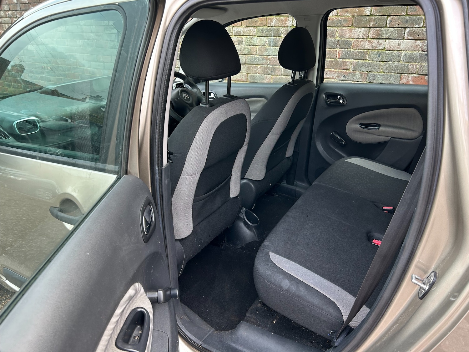 Used Citroen C3 Picasso 2011 for sale - 76545979: Photo 16