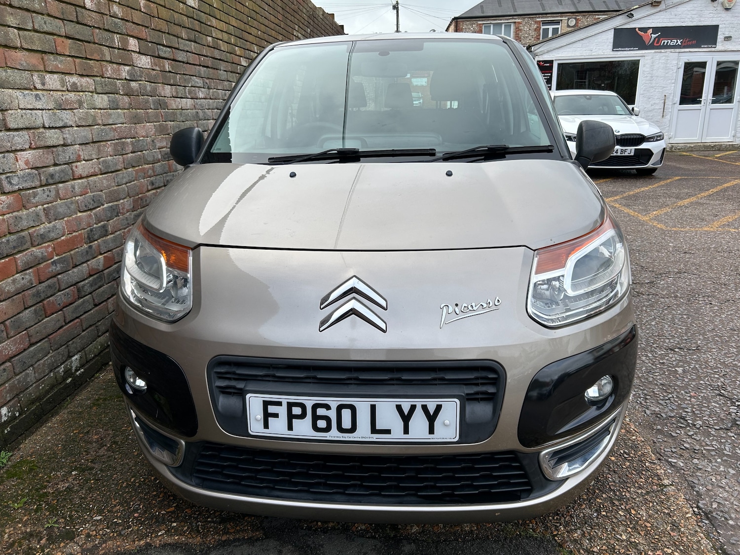 Used Citroen C3 Picasso 2011 for sale - 76545979: Photo 2