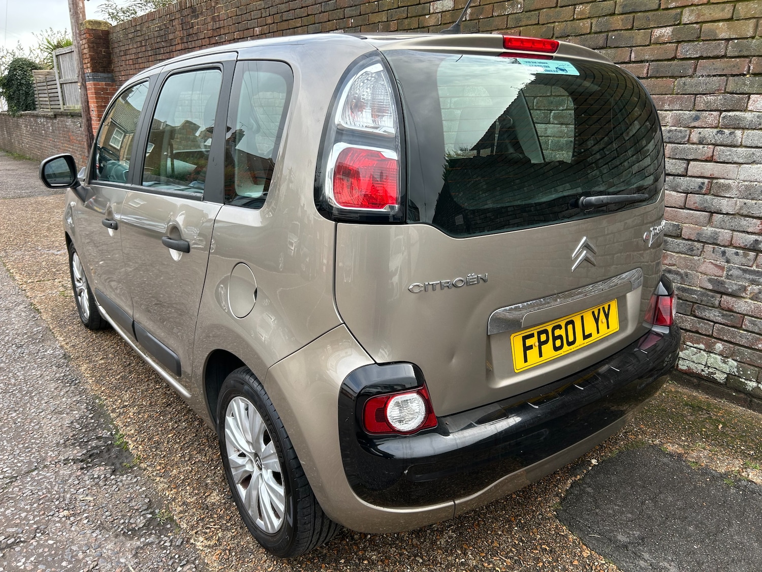 Used Citroen C3 Picasso 2011 for sale - 76545979: Photo 4