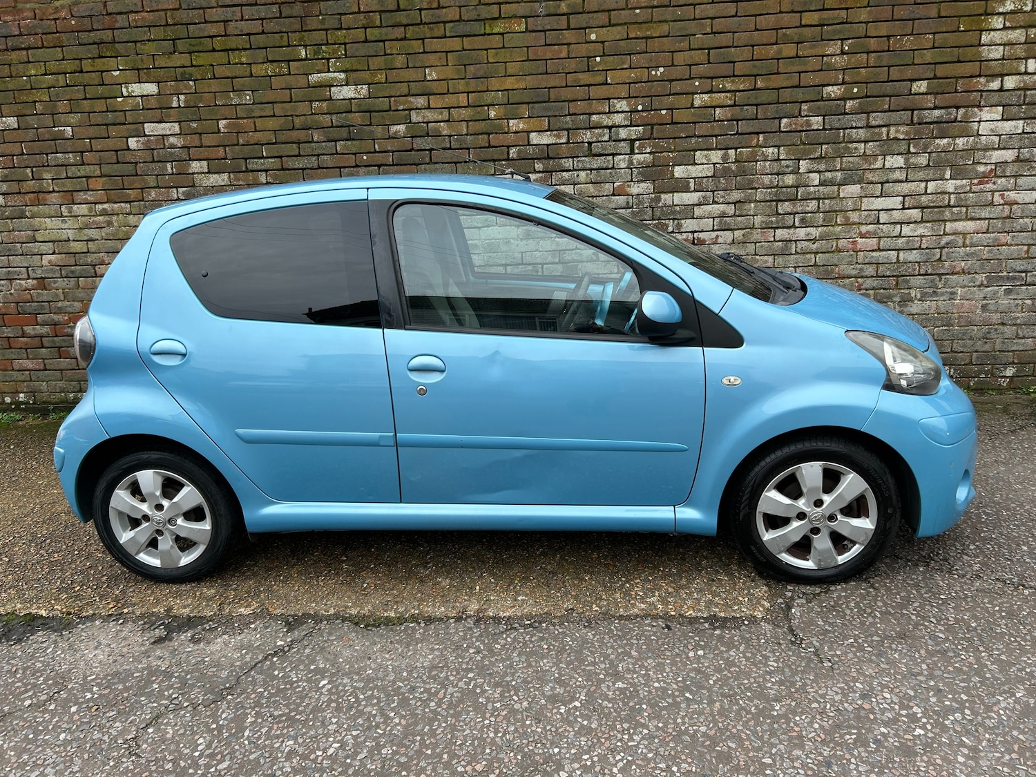 Used Toyota AYGO 2013 for sale - 77533656: Photo 7