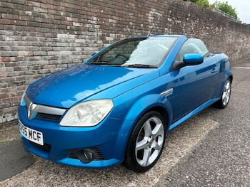 Used Vauxhall Tigra 2005 for sale - 79563621: Photo
