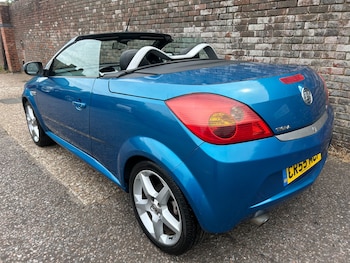 Used Vauxhall Tigra 2005 for sale - 79563621: Photo
