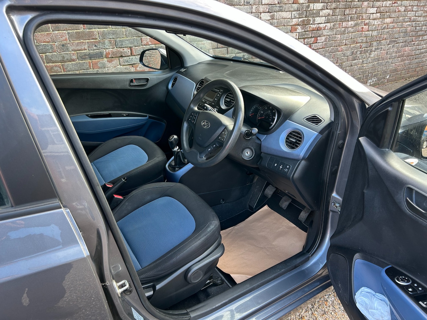 Used Hyundai i10 2014 for sale - 76386901: Photo 10