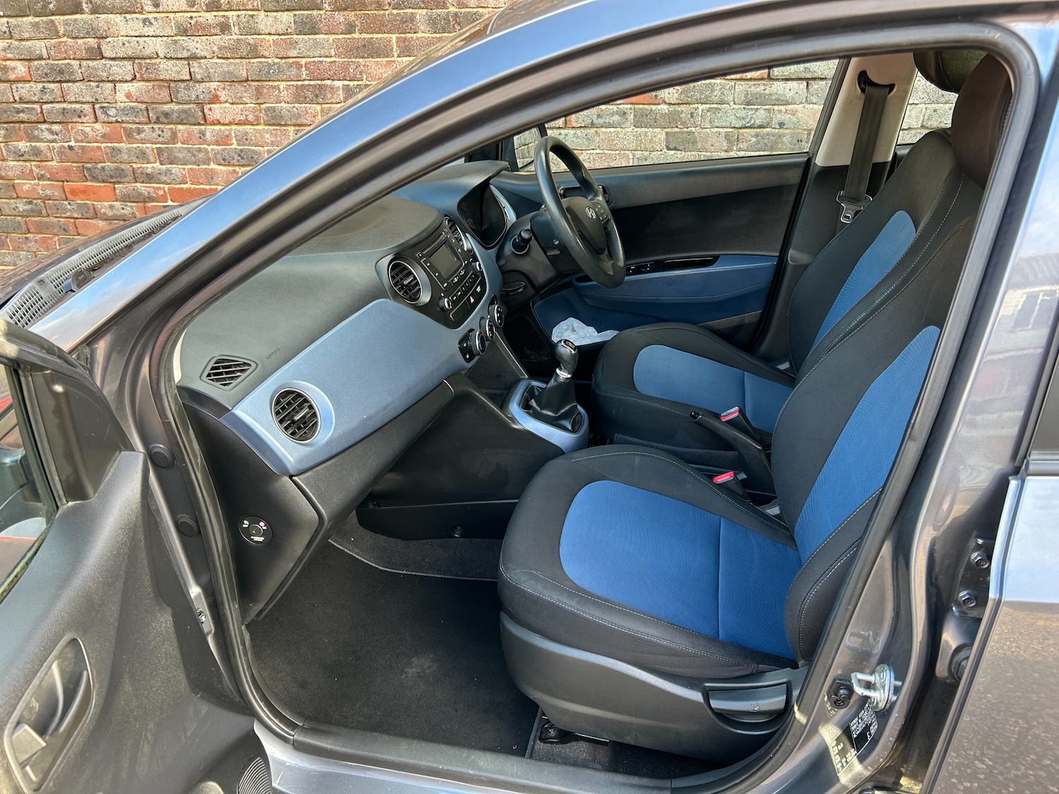 Used Hyundai i10 2014 for sale - 76386901: Photo 12