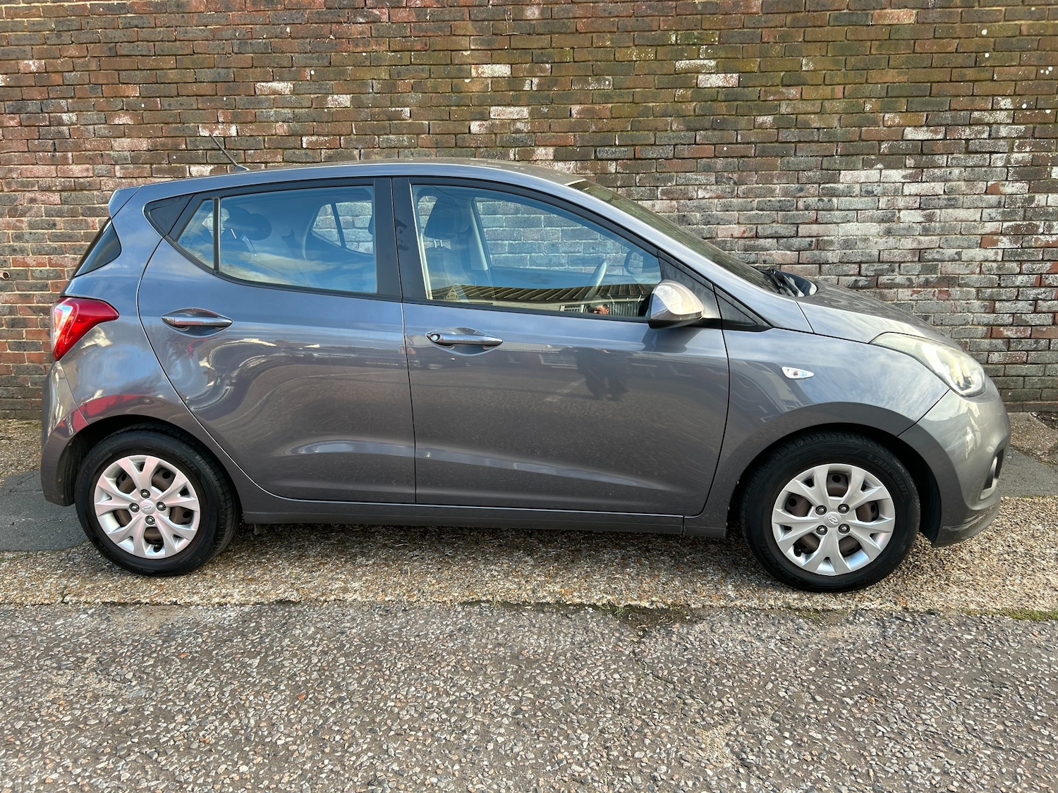 Used Hyundai i10 2014 for sale - 76386901: Photo 7