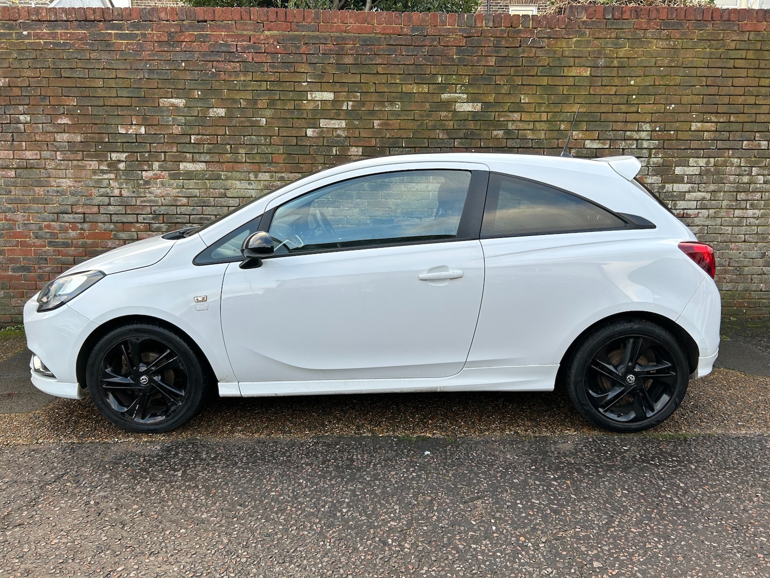 Used Vauxhall Corsa 2015 for sale - 76905188: Photo 3