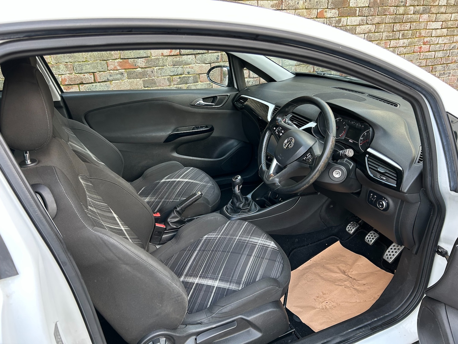 Used Vauxhall Corsa 2015 for sale - 76905188: Photo 9