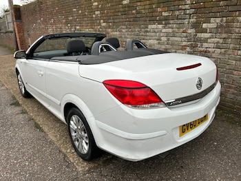 Used Vauxhall Astra 2010 for sale - 76949803: Photo