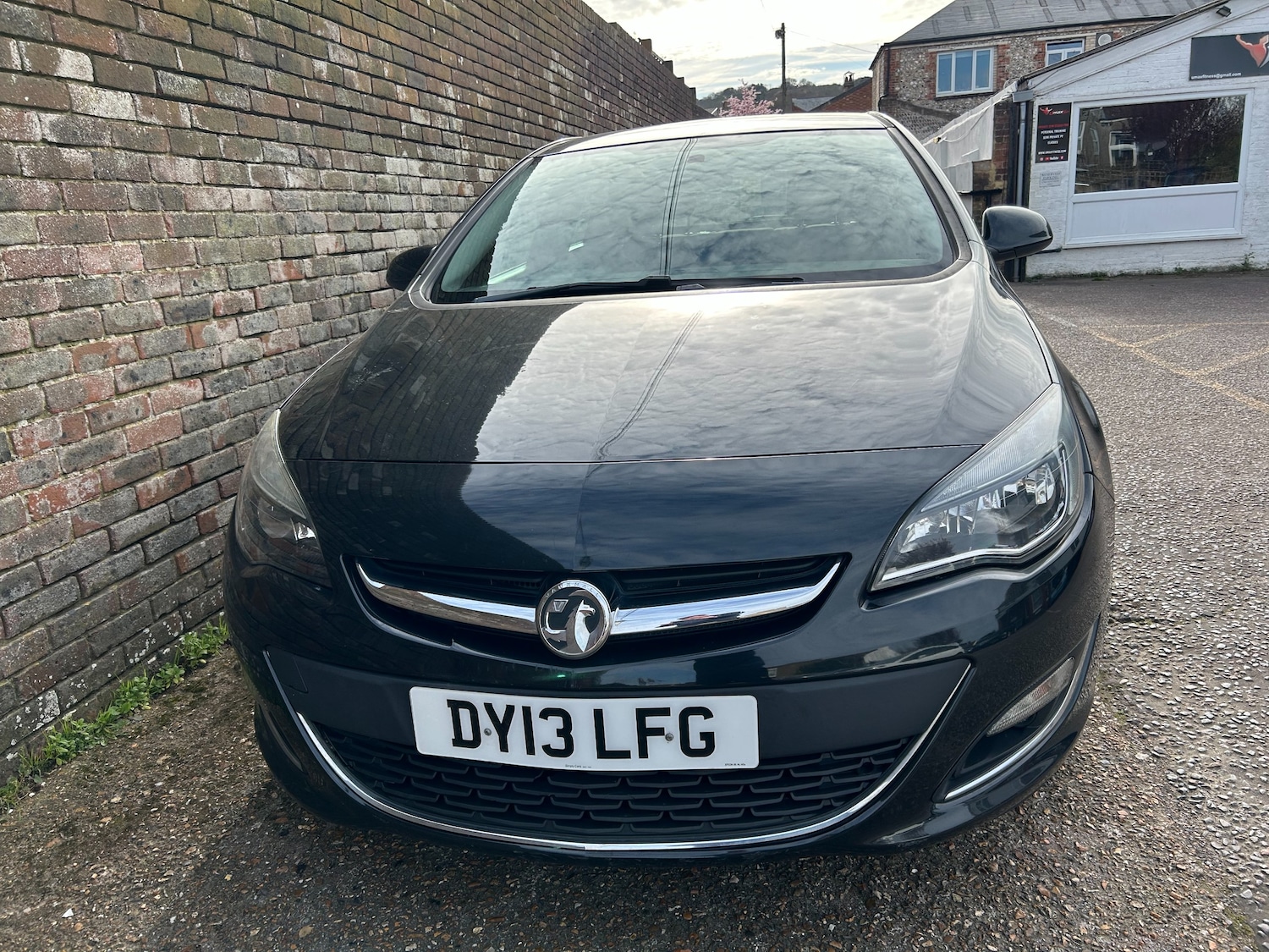 Used Vauxhall Astra 2013 for sale - 78029042: Photo 2