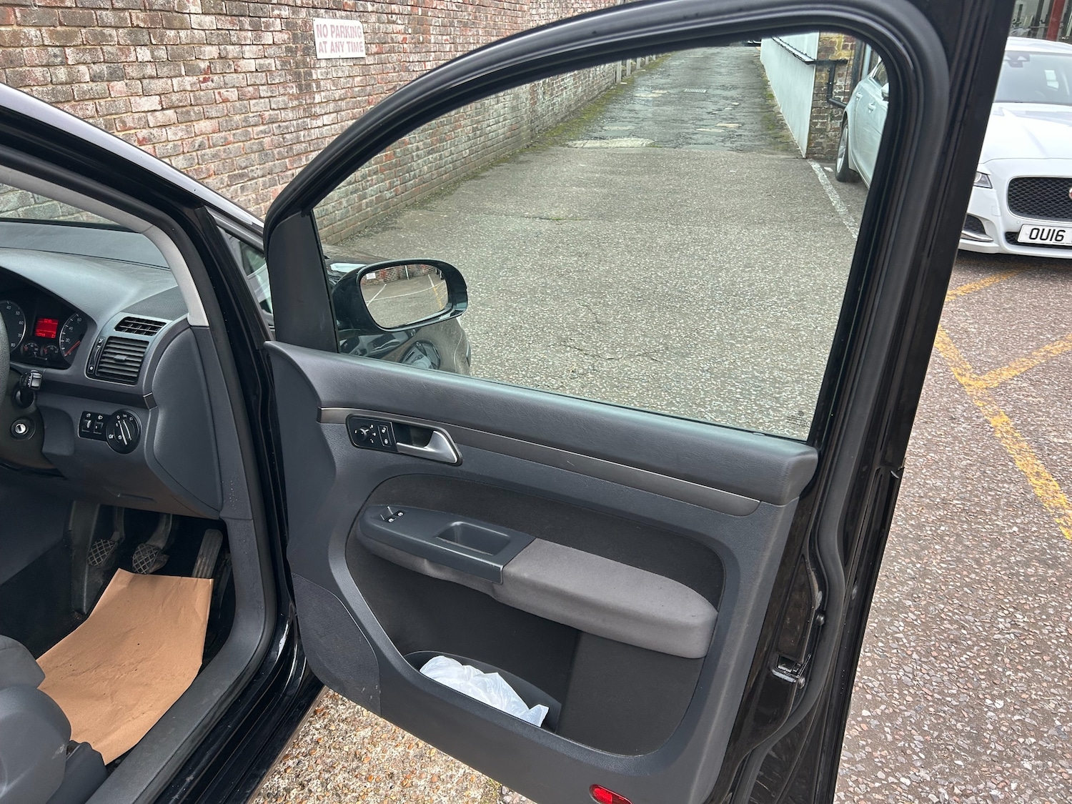 Used Volkswagen Touran 2008 for sale - 76374633: Photo 9