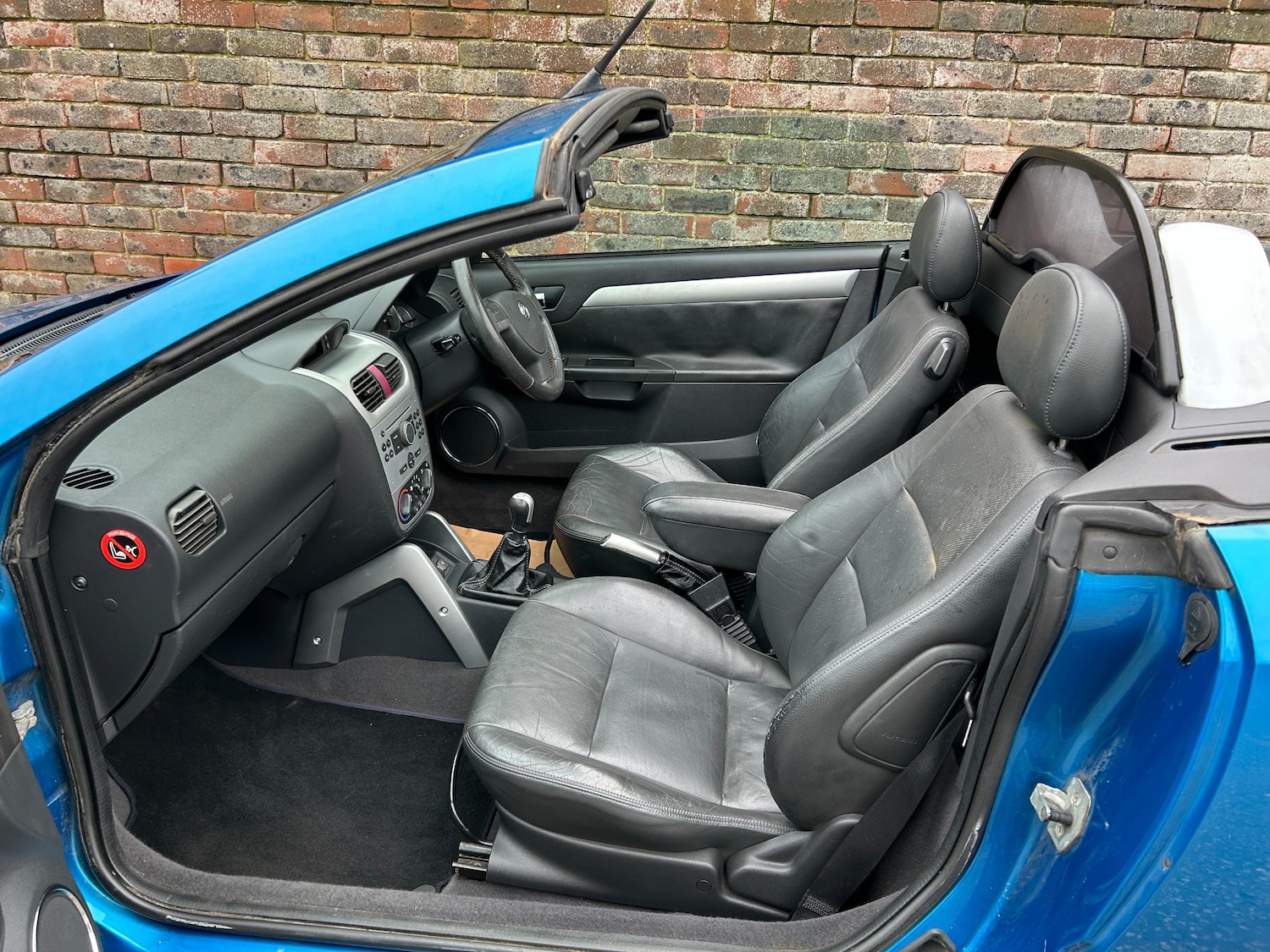 Used Vauxhall Tigra 2005 for sale - 76616888: Photo 13