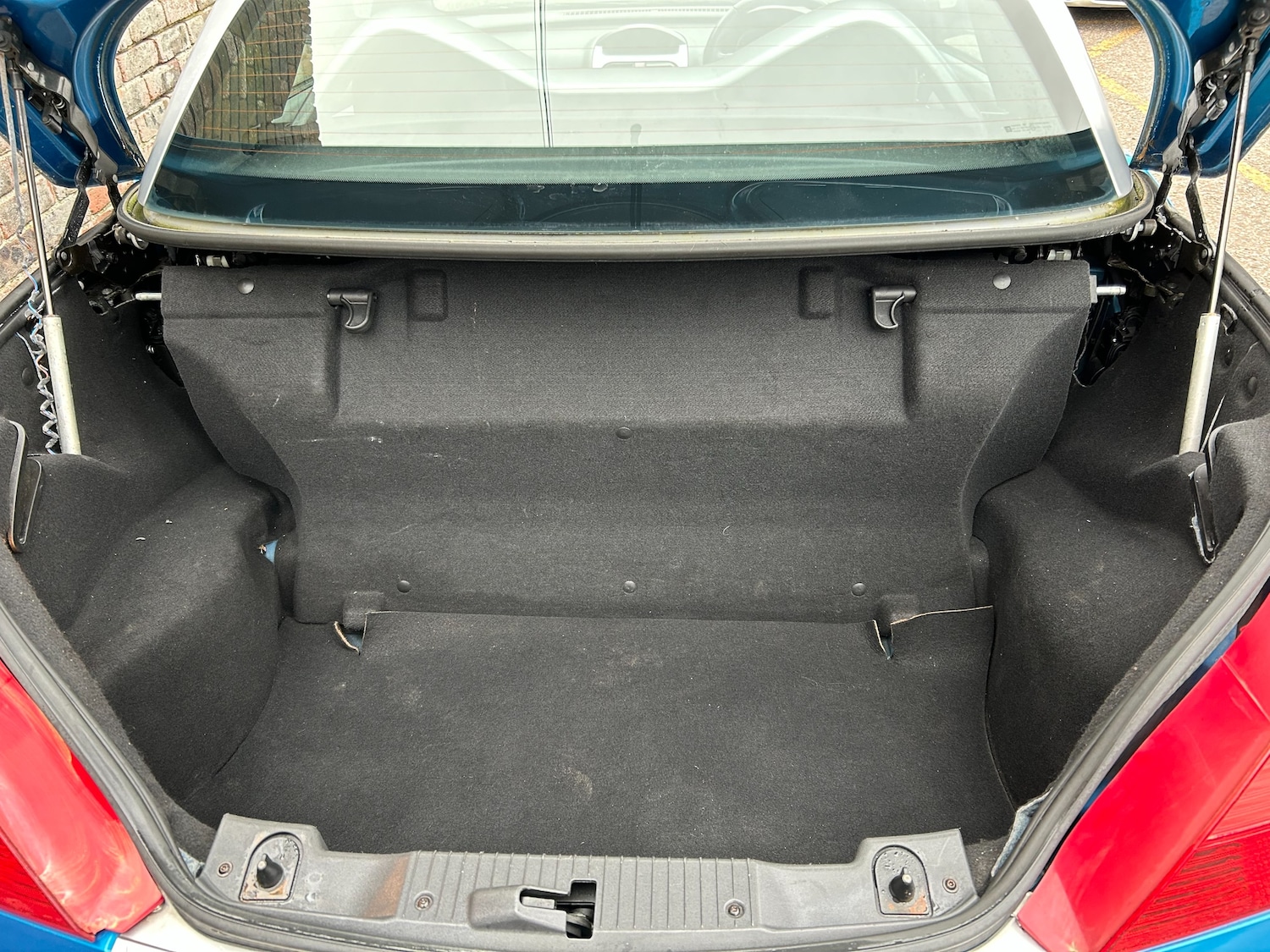 Used Vauxhall Tigra 2005 for sale - 76616888: Photo 16