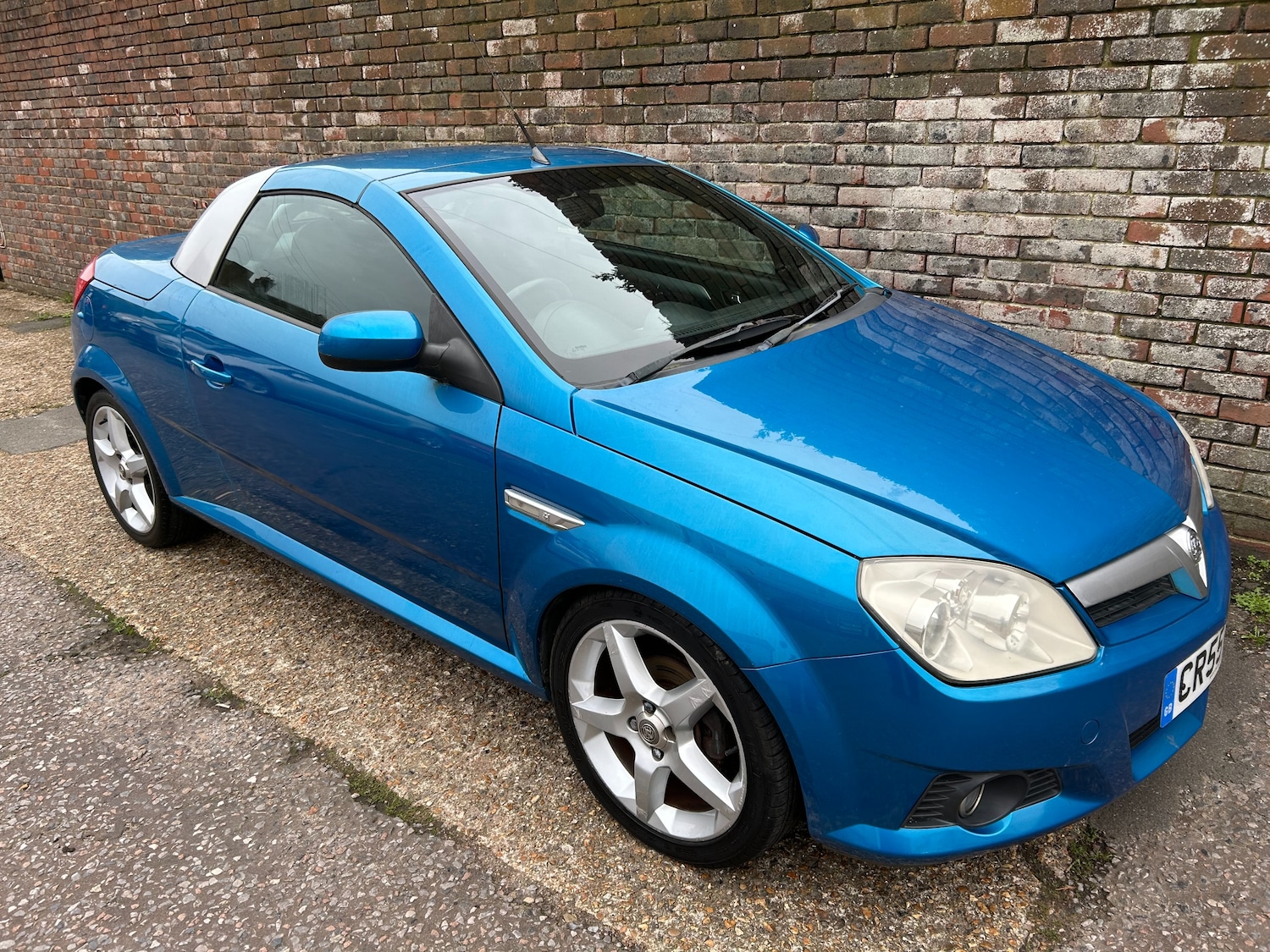 Used Vauxhall Tigra 2005 for sale - 76616888: Photo 19