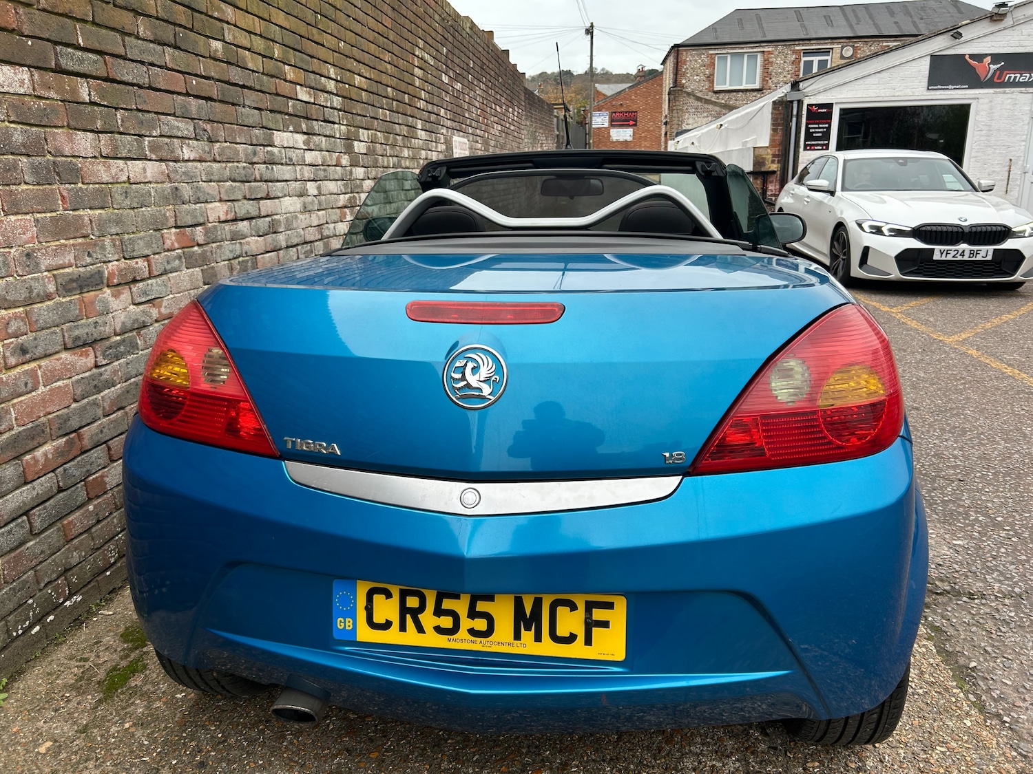 Used Vauxhall Tigra 2005 for sale - 76616888: Photo 5