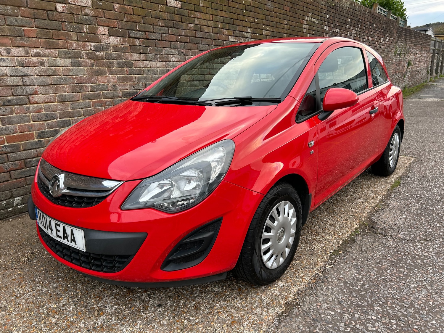 Used Vauxhall Corsa 2014 for sale - 76341020: Photo 1