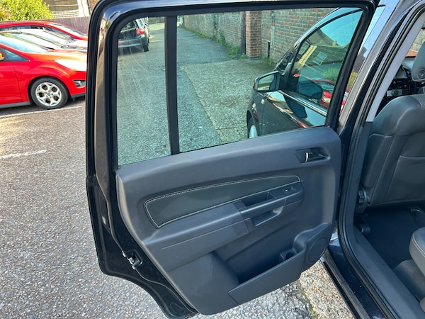 Used Vauxhall Zafira 2009 for sale - 76171053: Photo 15