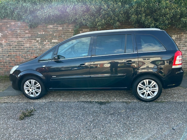 Used Vauxhall Zafira 2009 for sale - 76171053: Photo 3