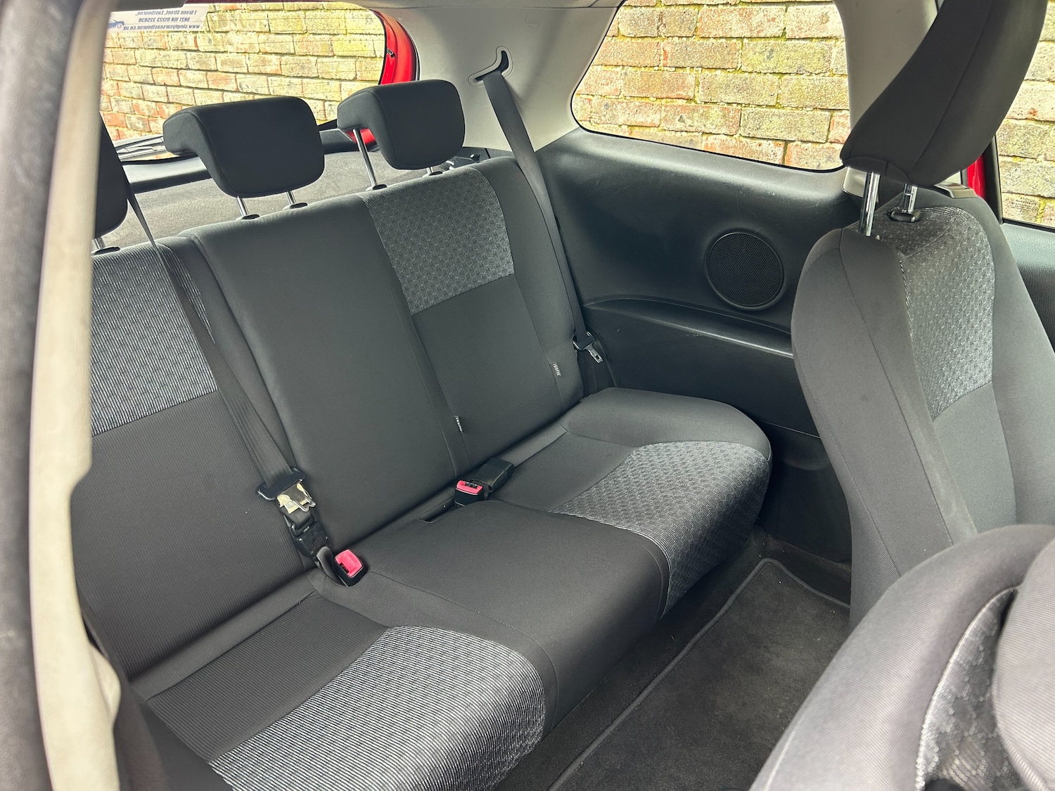 Used Toyota Yaris 2015 for sale - 77620378: Photo 16