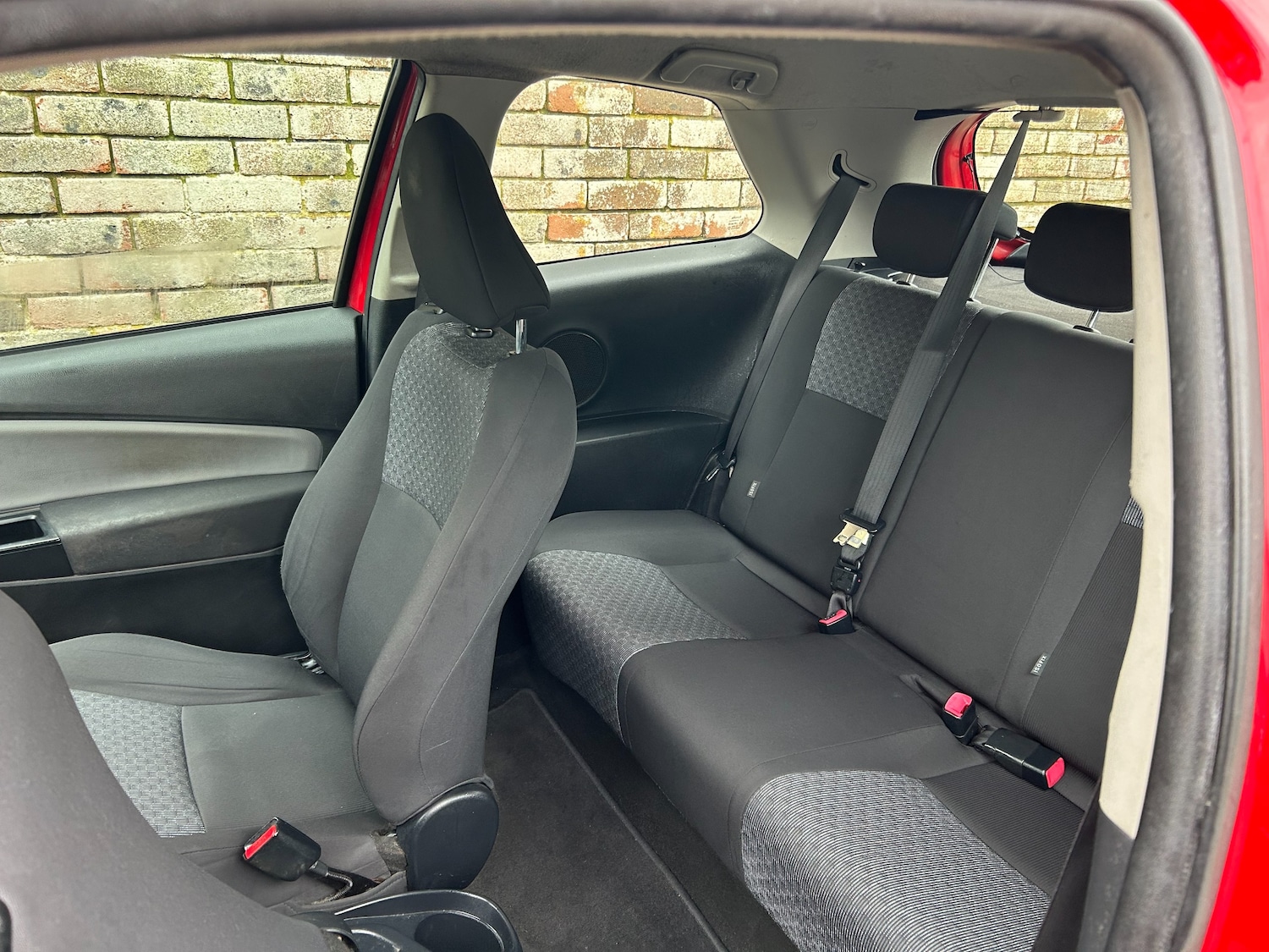 Used Toyota Yaris 2015 for sale - 77620378: Photo 17