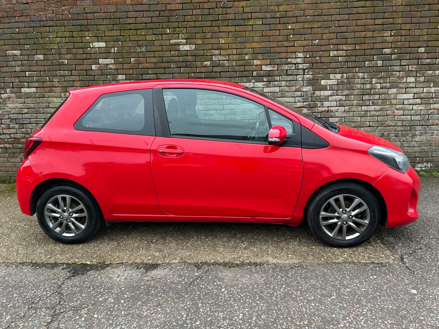 Used Toyota Yaris 2015 for sale - 77620378: Photo 7