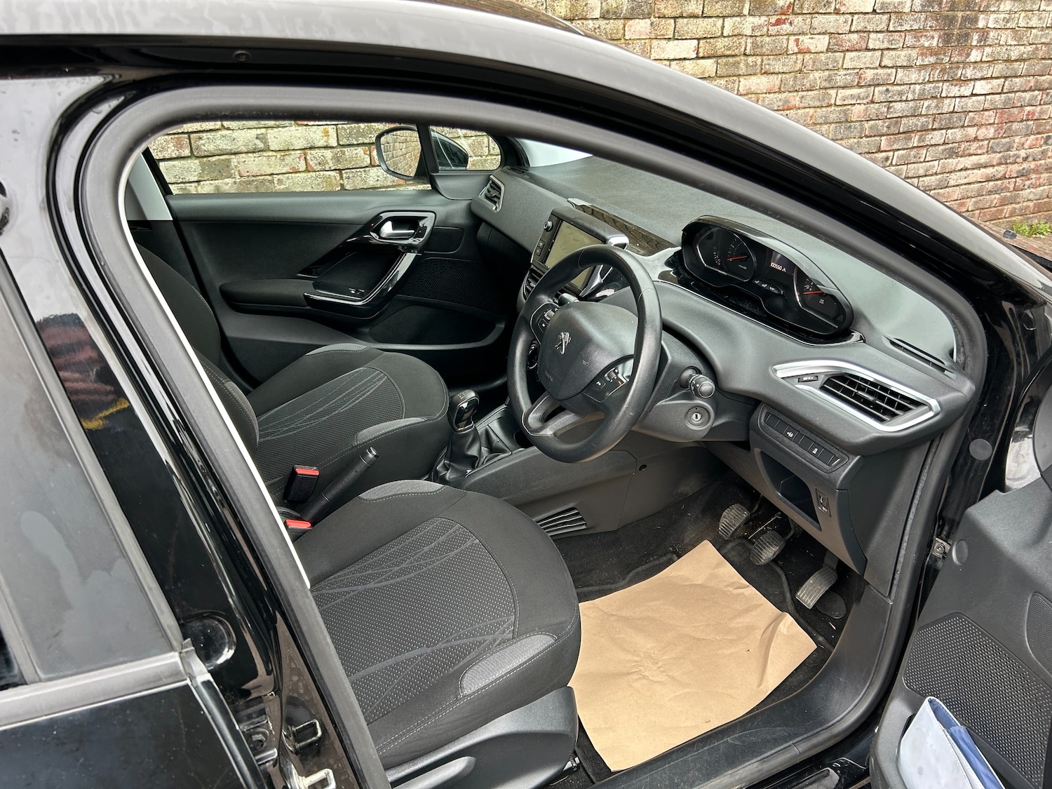 Used Peugeot 208 2013 for sale - 78003607: Photo 10