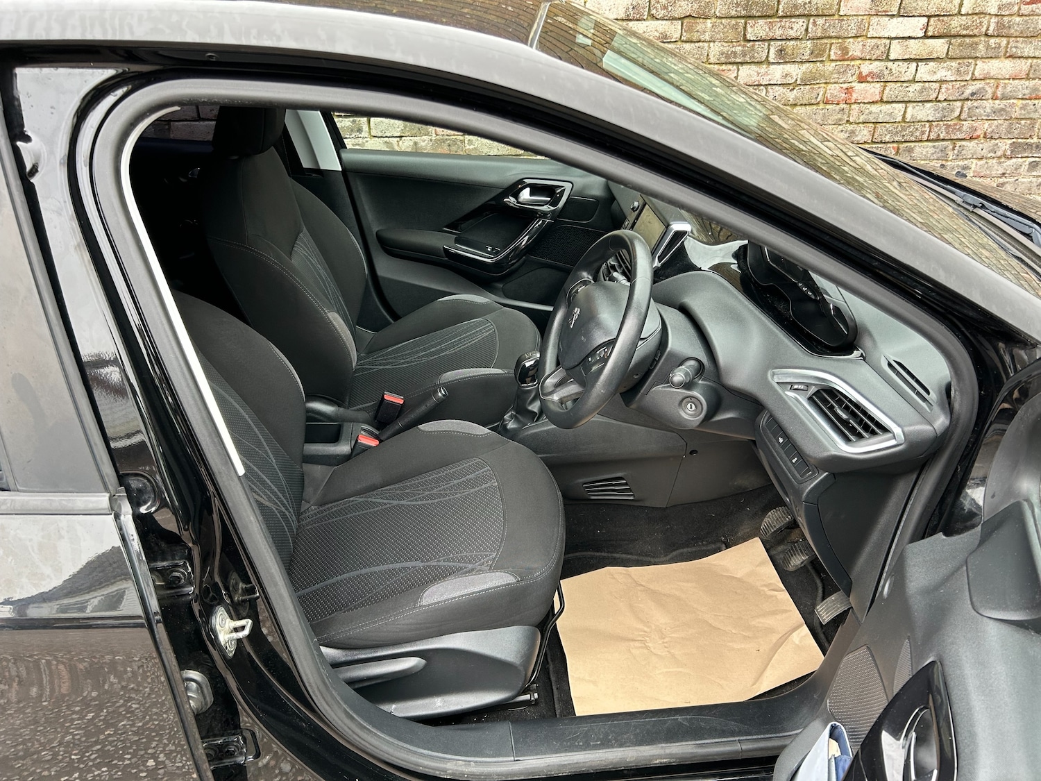 Used Peugeot 208 2013 for sale - 78003607: Photo 11