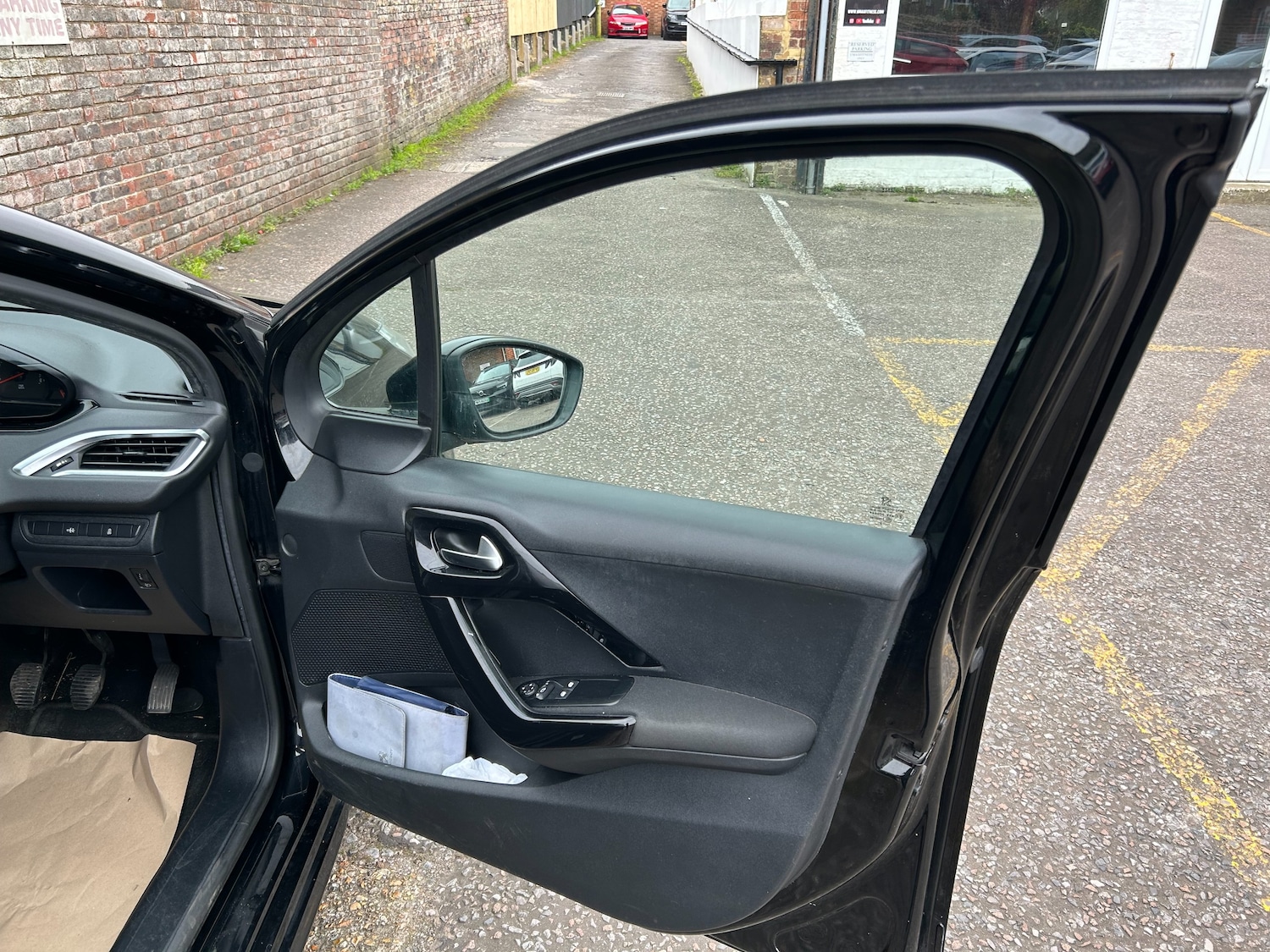 Used Peugeot 208 2013 for sale - 78003607: Photo 9