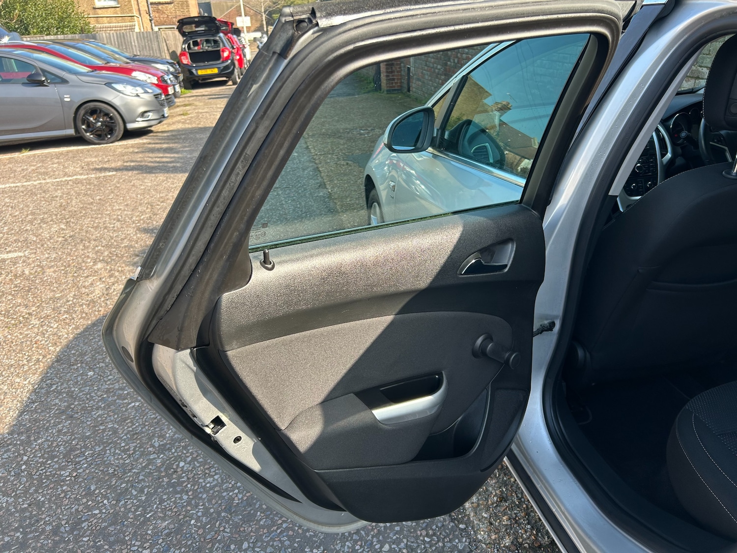 Used Vauxhall Astra 2011 for sale - 77747420: Photo 15