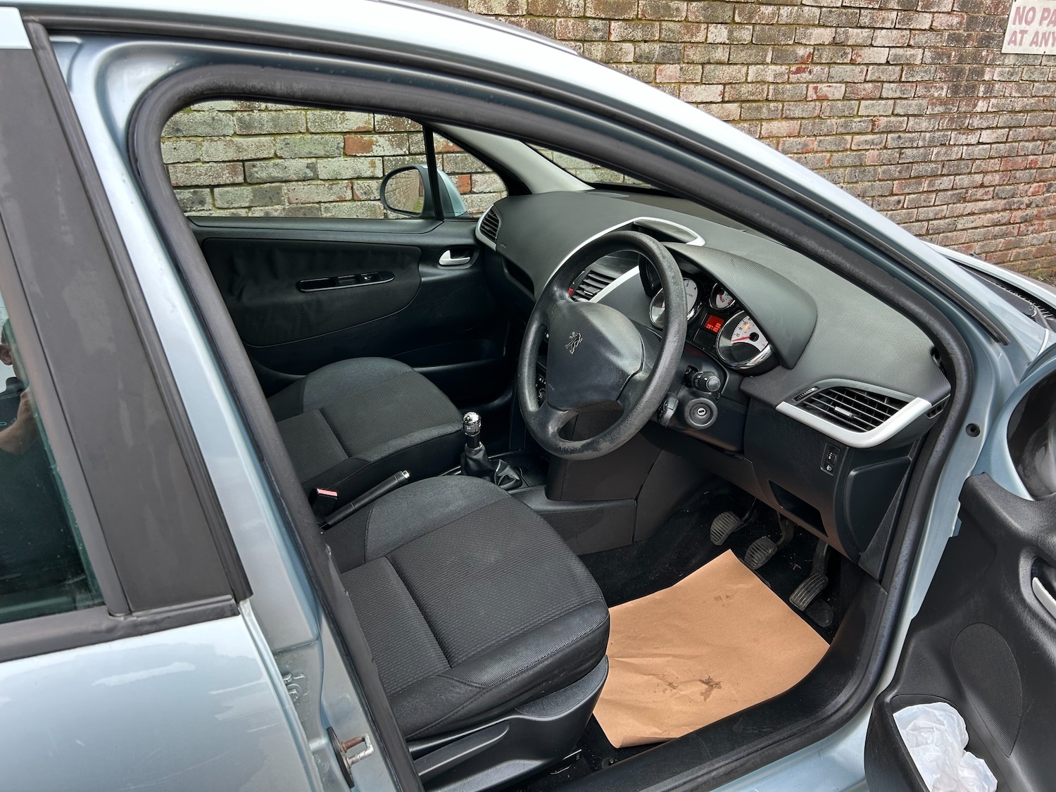 Used Peugeot 207 2009 for sale - 76922697: Photo 10